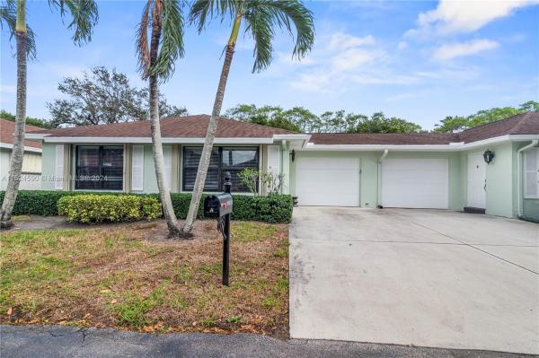 Bent Tree Villas East, 9970 Banana Tree Run #A, Boynton Beach, Florida 33436, image 1