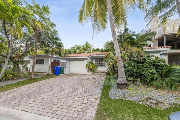 Glencoe, 3565 W Glencoe St, Miami, Florida 33133, image 1
