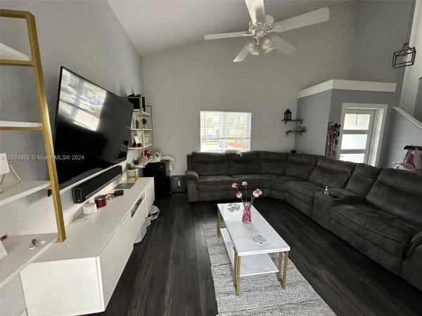 Brandywine, 801 W Beckley Sq, Davie, Florida 33325, image 2