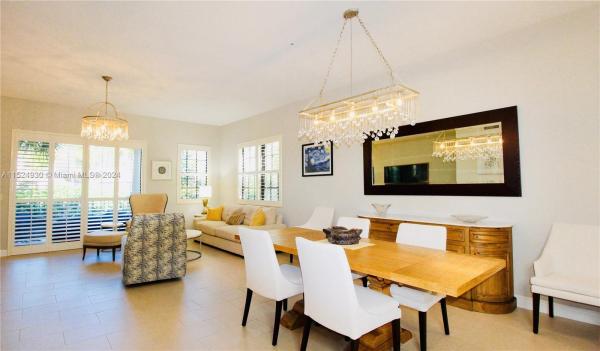 Casa Del Sol Of Tequesta, 506 Del Sol Cir, Tequesta, Florida 33469, image 2