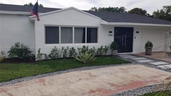 University Manor, 5900 SW 58th Ter, South Miami, Florida 33143, image 1