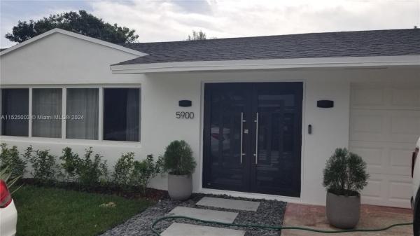 University Manor, 5900 SW 58th Ter, South Miami, Florida 33143, image 3