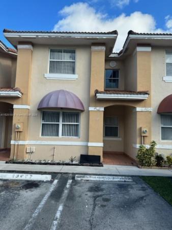 Kendale Lakes No HOA, 13877 SW 63rd St #13877, Kendale Lakes, Florida 33183, image 2