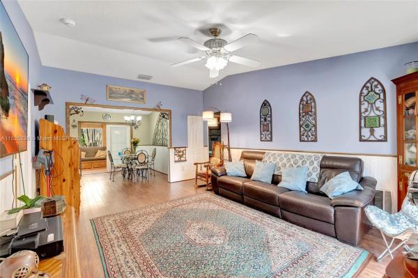 Delray Garden Estates, 5373 Woodland Dr, Delray Beach, Florida 33484, image 3