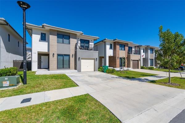 Aurora At Grand Palms, 1168 NW 2nd Ln, Florida City, Florida 33034, image 3