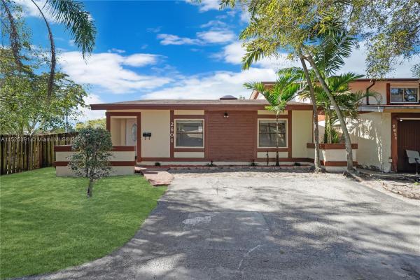 Brentwood Manors 1, 2601 NW 62nd Ter, Sunrise, Florida 33313, image 1