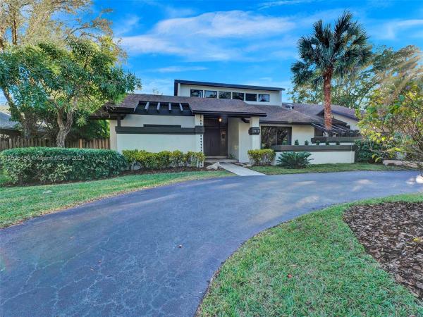 Cape Cutler Estates, 7870 SW 182nd Ter, Palmetto Bay, Florida 33157, image 1