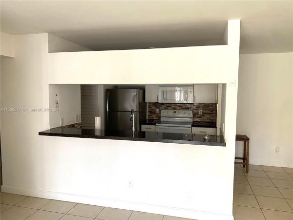 Royal Palm Place At The Hammocks, 10410 SW 157th Ct #103, The Hammocks, Florida 33196, image 3