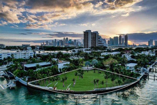 Biscayne Island, 1141 N Venetian Dr, Miami, Florida 33139, image 1