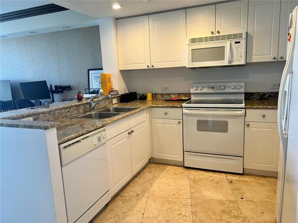 Turnberry On The Green, 19501 W Country Club Dr #1801, Aventura, Florida 33180, image 3