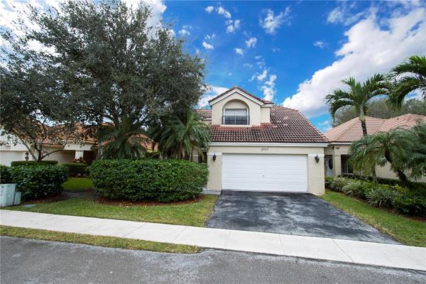 Oak Park, 2937 Oak Park Cir, Davie, Florida 33328, image 1