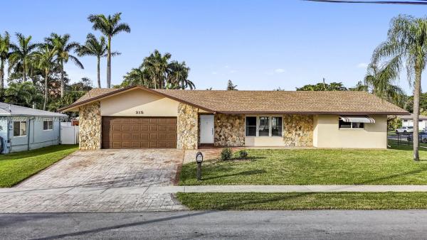 Dania Beach No HOA, 215 SE 1st Ter, Dania Beach, Florida 33004, image 1