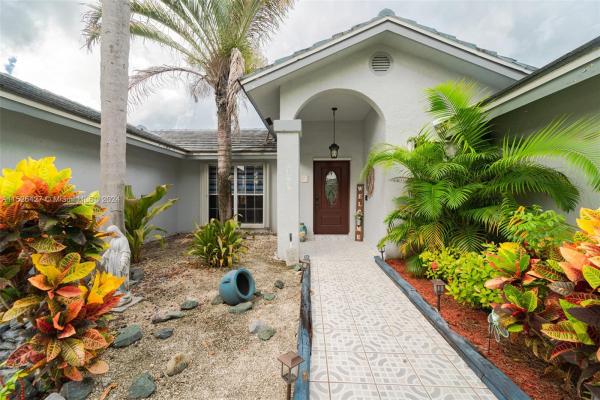 Limewood Grove, 14461 SW 163rd Ter, Richmond West, Florida 33177, image 1