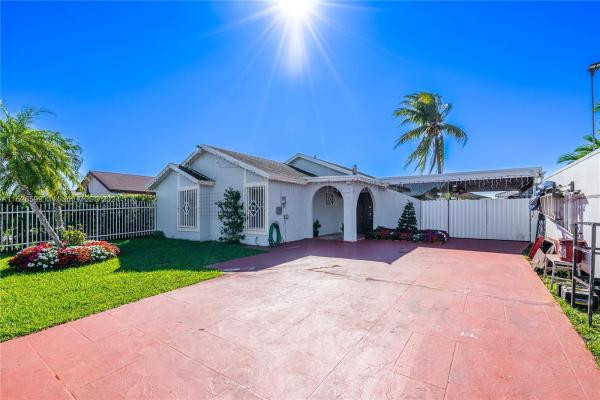 Oak Park, 12628 SW 211th St, Goulds, Florida 33177, image 1