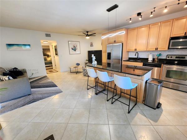 Waterside On The Intracoastal, 2881 NE 32nd St #318, Fort Lauderdale, Florida 33306, image 1