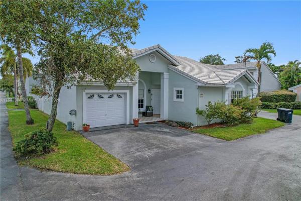 Britannia, 6401 SW 115th Ave, Sunset, Florida 33173, image 2