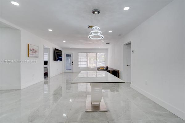 Boulevard Gardens, 267 NW 30th Ter, Fort Lauderdale, Florida 33311, image 2