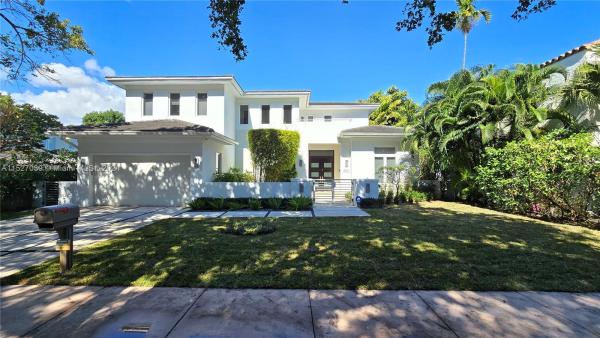 Coral Gables Country Club, 731 Escobar Ave, Coral Gables, Florida 33134, image 2