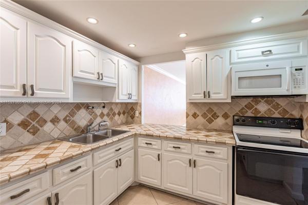 Buckley Towers West, 1351 NE Miami Gardens Dr #1101E, Ojus, Florida 33179, image 2