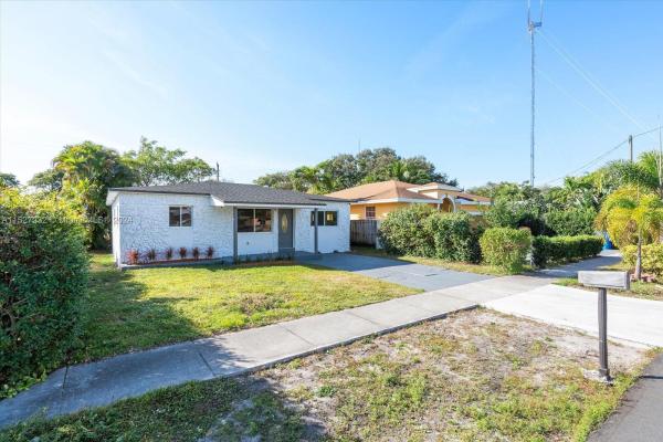 Hyde Park, 4530 SW 25th St, West Park, Florida 33023, image 2