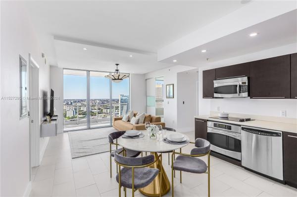 The Ivy At Riverfront, 90 SW 3rd St #3407, Miami, Florida 33130, image 1