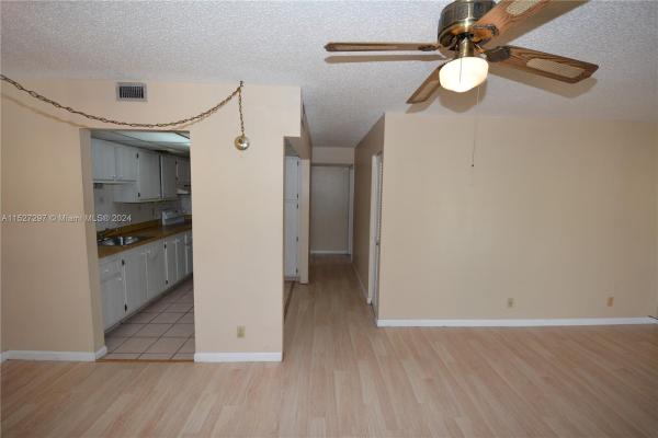 Fairview Villas, 1870 Fairview Villas Dr #6, Palm Springs, Florida 33406, image 3