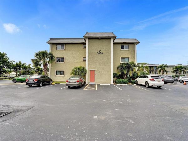 River Manor, 3004 NE 5th Ter #210-C, Wilton Manors, Florida 33334, image 1