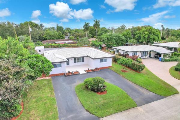 North Corals, 4520 NE 15th Ter, Oakland Park, Florida 33334, image 2
