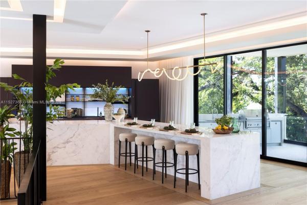 Sunset Lake, 2000 N Bay Rd, Miami Beach, Florida 33140, image 3