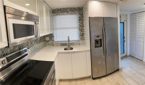 Sunrise Lakes 3, 9900 Sunrise Lakes Blvd #105, Sunrise, Florida 33322, image 1