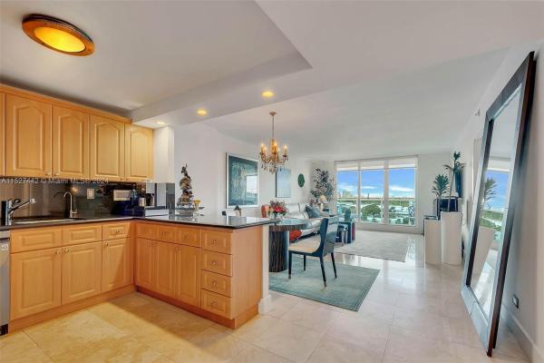 Roney Palace, 2301 Collins Ave #834, Miami Beach, Florida 33139, image 1