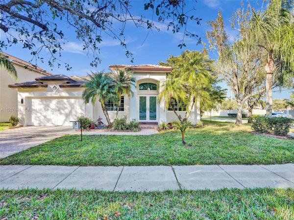Chapel Lake Estates, 18403 NW 9th St, Pembroke Pines, Florida 33029, image 1