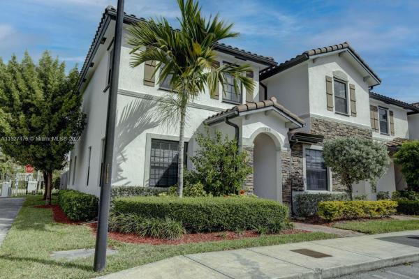 Artesa At Coco Palm Estates, 11429 SW 248th Ter #11429, Princeton, Florida 33032, image 3