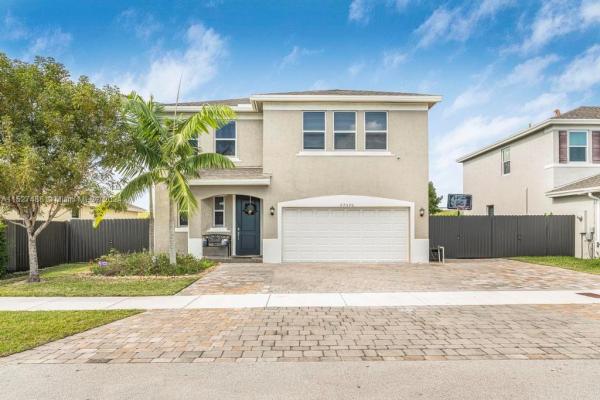 AH At Turnpike South, 27570 SW 135th Ave Rd, Naranja, Florida 33032, image 1