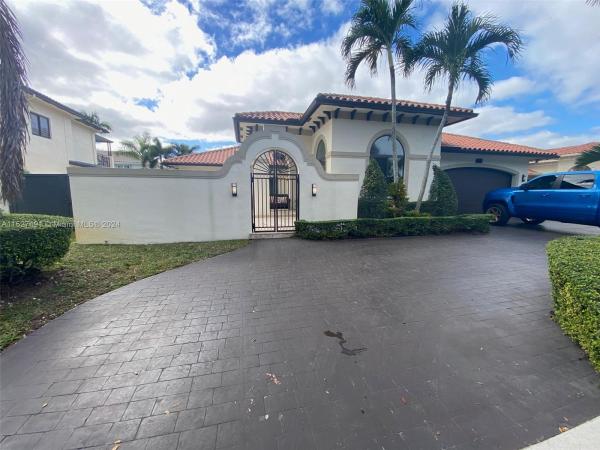 Swans Landing, 8260 NW 162nd St, Miami Lakes, Florida 33016, image 1