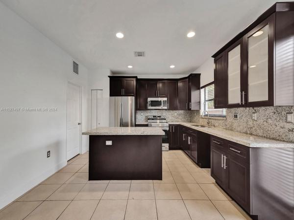 Silver Palms East, 11609 SW 236th St, Princeton, Florida 33032, image 3