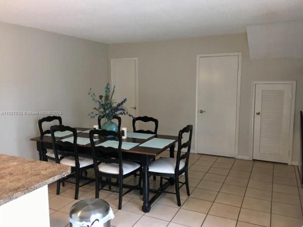 Los Mangos Patio Villas, 532 SE 28th Ave, Boynton Beach, Florida 33435, image 3