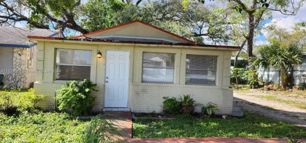 Town Of Modelo, 109 NW 6th Ave, Dania Beach, Florida 33004, image 1