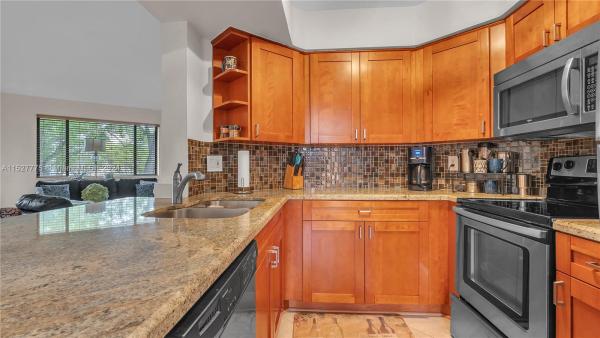 Parc Village At Jacaranda, 8109 NW 17th Mnr #8109, Plantation, Florida 33322, image 1