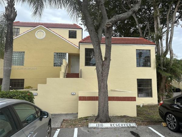 Elan At Calusa, 13051 SW 88th Ter S #204-B, The Crossings, Florida 33186, image 1