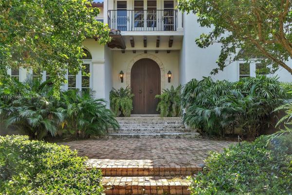Biscayne Key Estates, 695 Harbor Dr, Key Biscayne, Florida 33149, image 3