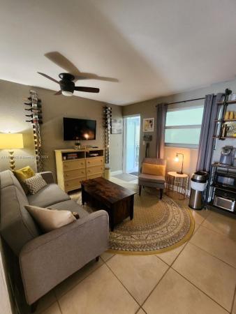 Star Meridian, 528 Meridian Ave #302A, Miami Beach, Florida 33139, image 3