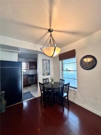 Village At Dadeland, 7670 SW 82nd St #H214, Glenvar Heights, Florida 33143, image 2