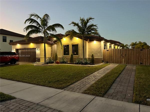 Kingman Commons, 2439 SE 3rd St, Homestead, Florida 33033, image 1