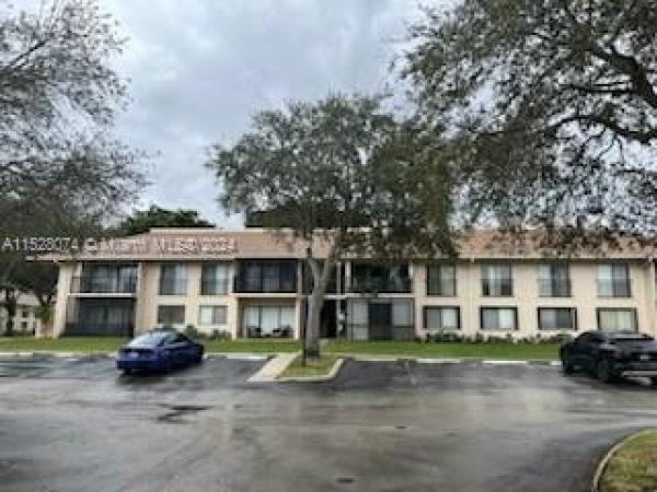 Hampton Court, 5981 Washington St #209, Hollywood, Florida 33023, image 1
