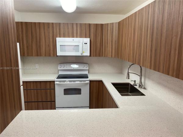 Los Arboles, 1900 W 68th St #D107, Hialeah, Florida 33014, image 3