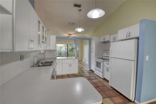Sunset Kendall Villas, Kendall, Florida 33173, image 3