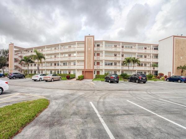 Cornwall At Century Village, 3075 Cornwall #D, Boca Raton, Florida 33434, image 1