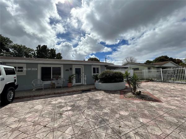 Bankers, 3220 NW 183rd St, Miami Gardens, Florida 33056, image 2