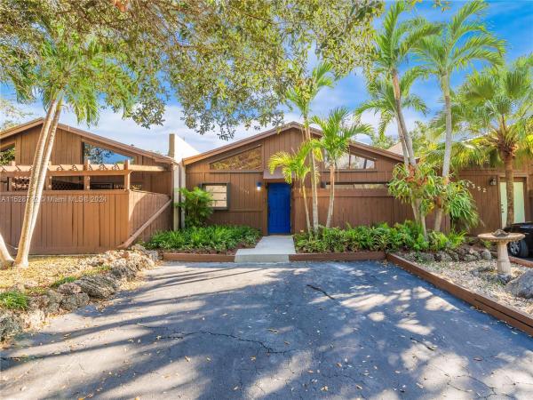 Pinetree Village, 11348 SW 112th Cir Ln S #11348, Kendall, Florida 33176, image 3